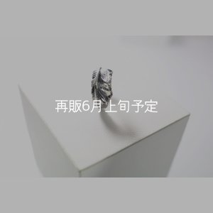 画像1: 千年フェザー(S2)ピアス  [左耳用] 