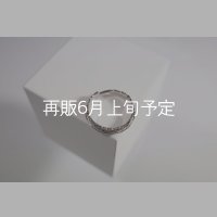 フェザーリング(4mm) ｜Pt900｜ 