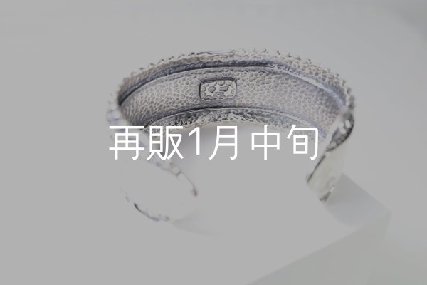 画像2: イーグルバングル  ■衣装協力  ■雑誌掲載  (2)