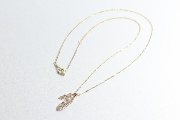 画像4: Wフェザーネックレス(マイクロ) |K10YG|  (4)