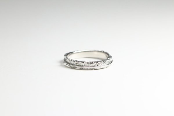 画像4: フェザーリング(3mm) [ペア] ｜Pt900 / K18YG｜  (4)